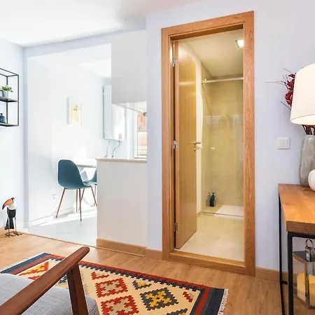 Perfect 1 Bedroom Very With Ac * Lisboa