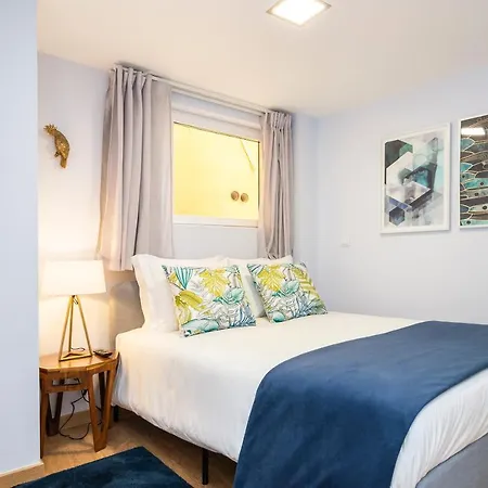 Perfect 1 Bed In Chiado With Aircon Apartment