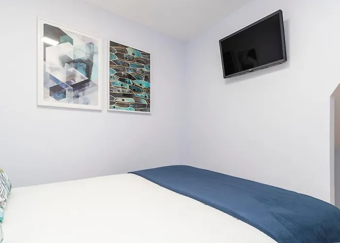 Perfect 1 Bedroom Very With Ac شقة