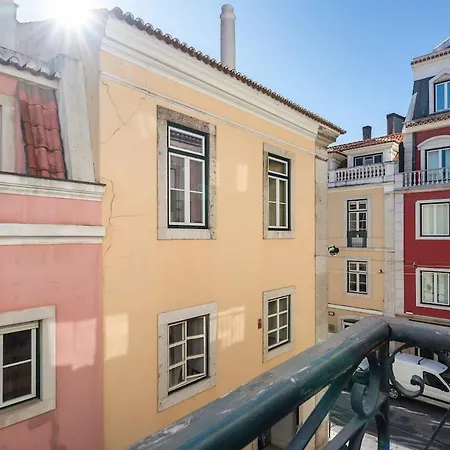 Perfect 1 Bedroom Very With Ac * Lisbona