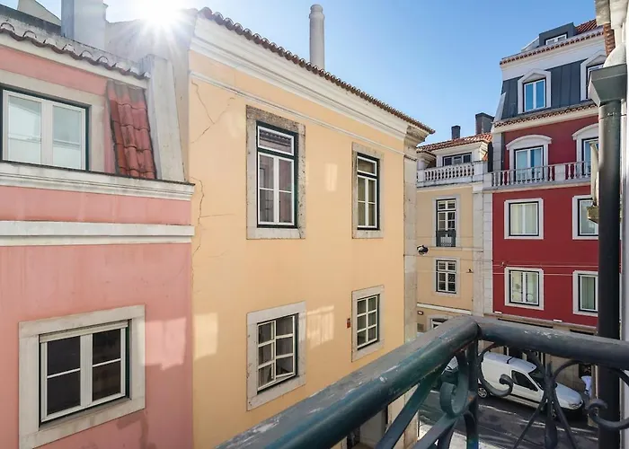 Perfect 1 Bedroom Very With Ac * Lisboa